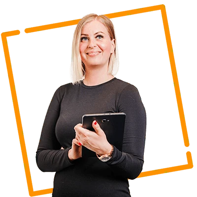 Portrait illustratif d’une femme tenant une tablette.